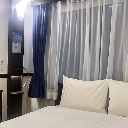 Toyoko Inn Tokyo eki Yaesu Kita guchi Esterno foto