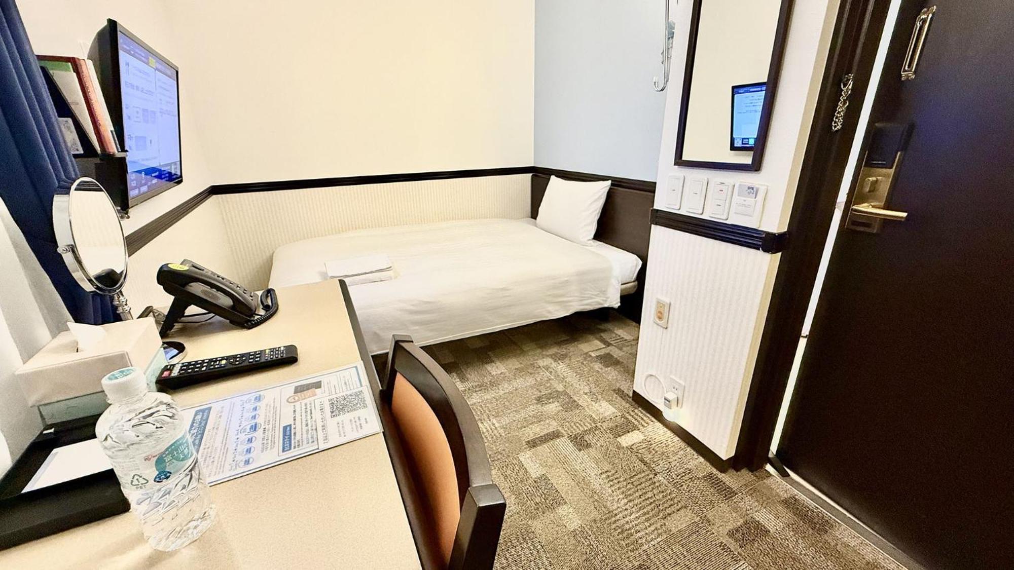 Toyoko Inn Tokyo eki Yaesu Kita guchi Esterno foto
