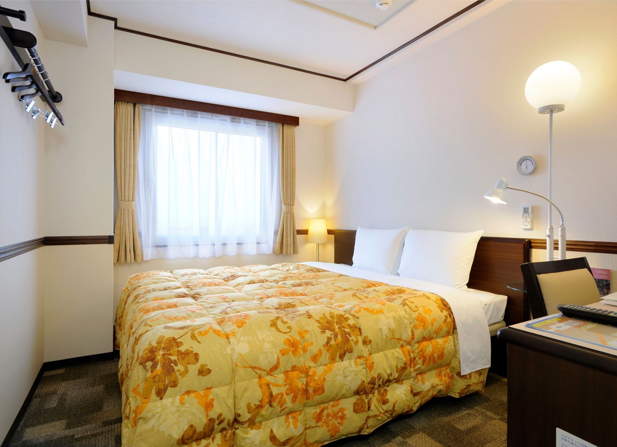 Toyoko Inn Tokyo eki Yaesu Kita guchi Esterno foto